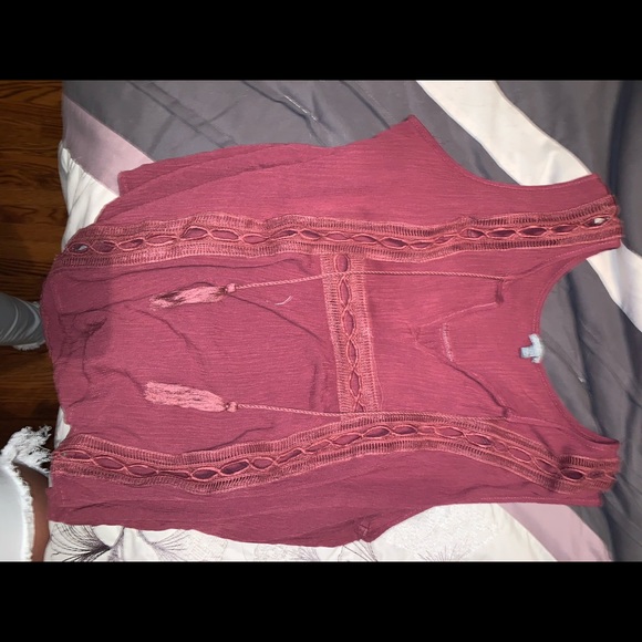 Cute top - Picture 2 of 2